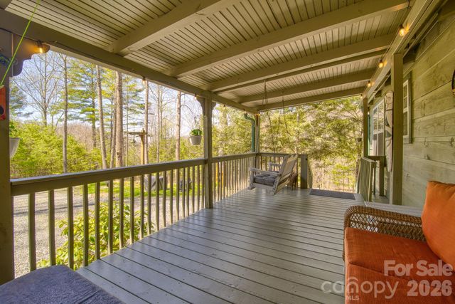 307 Dancing Leaf Lane, Bakersville, NC 28705