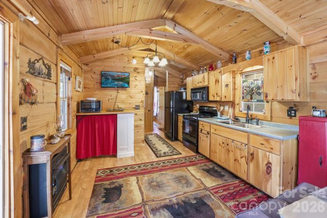 307 Dancing Leaf Lane, Bakersville, NC 28705