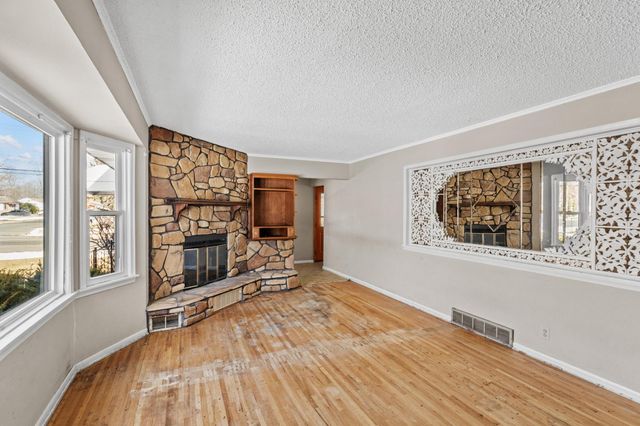 8601 1st Avenue S, Bloomington, MN 55420