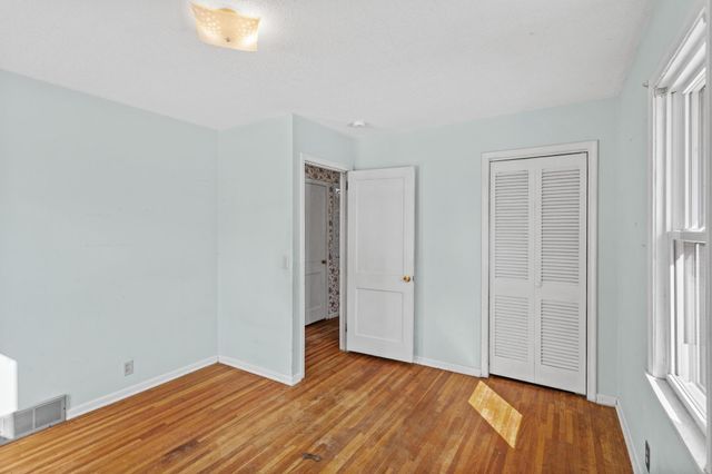 8601 1st Avenue S, Bloomington, MN 55420