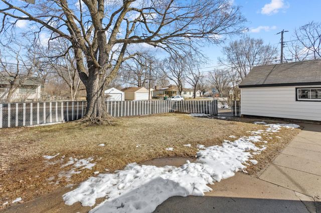 8601 1st Avenue S, Bloomington, MN 55420