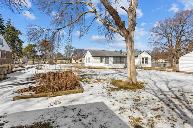 8601 1st Avenue S, Bloomington, MN 55420