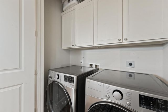 5602 Blossom St, Houston, TX 77007