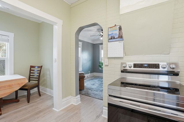 817 E Walton Ave, Spokane, WA 99207