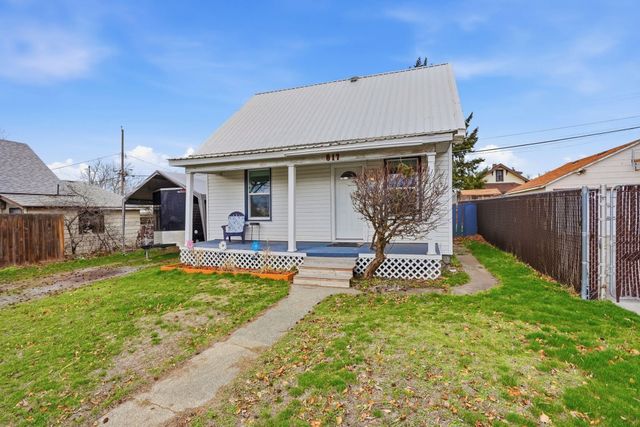 817 E Walton Ave, Spokane, WA 99207