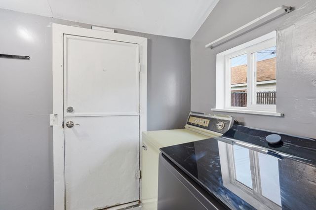 817 E Walton Ave, Spokane, WA 99207