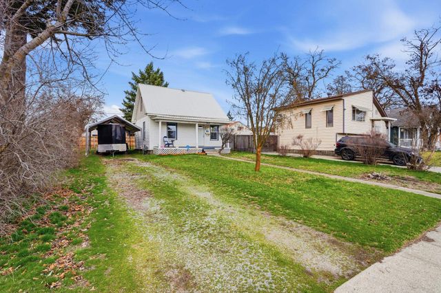 817 E Walton Ave, Spokane, WA 99207