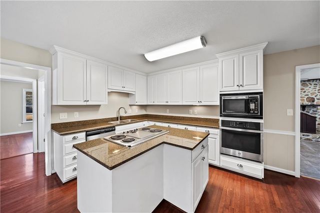 225 Ponderosa Drive, Athens, GA 30605