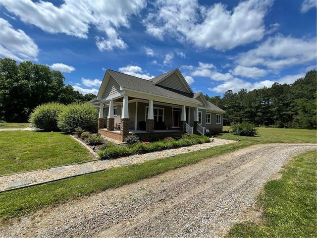 6562 Johnny Walker LN, Gloucester, VA 23061