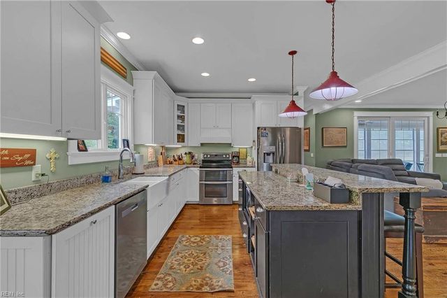 6562 Johnny Walker LN, Gloucester, VA 23061
