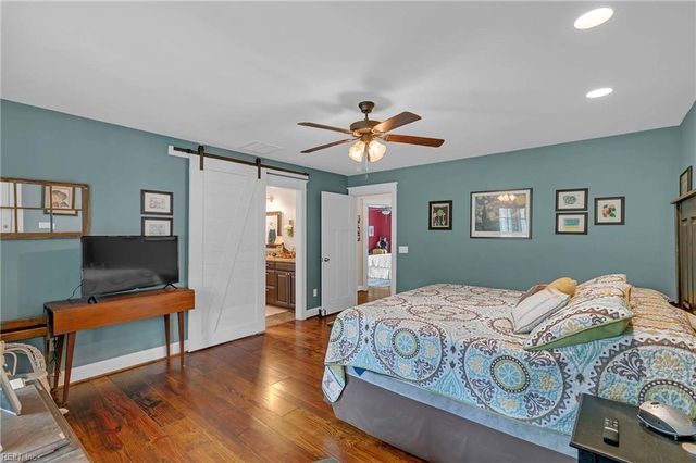 6562 Johnny Walker LN, Gloucester, VA 23061