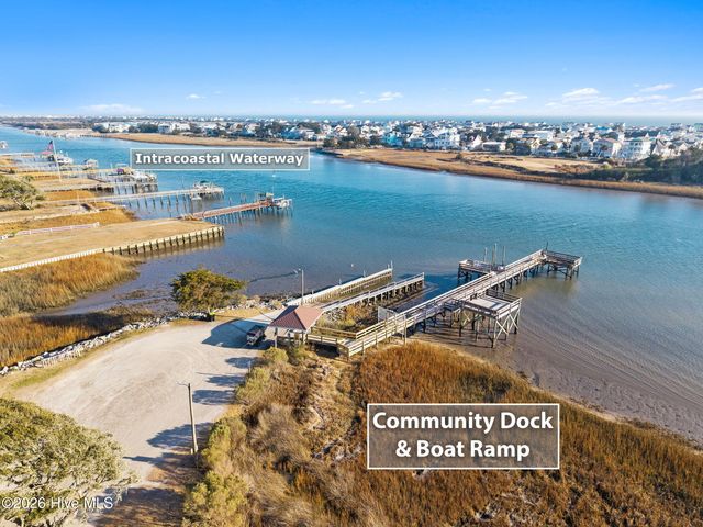 2255 W Tanglewood Drive SW, Supply, NC 28462