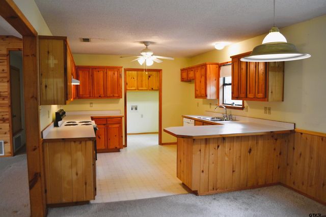 213 County Road 1997, Yantis, TX 75497