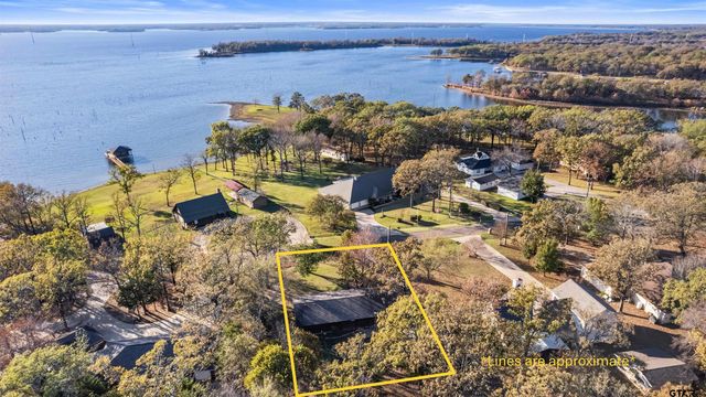 213 County Road 1997, Yantis, TX 75497