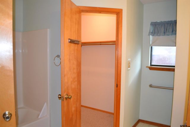 213 County Road 1997, Yantis, TX 75497