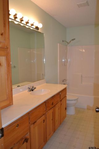 213 County Road 1997, Yantis, TX 75497