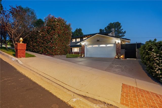 23810 Fambrough, Newhall, CA 91321