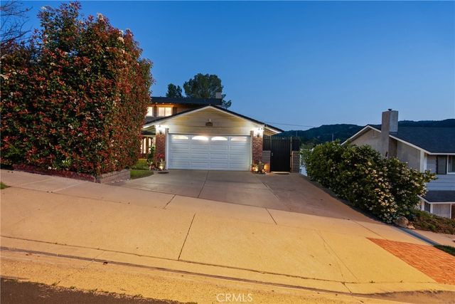 23810 Fambrough, Newhall, CA 91321
