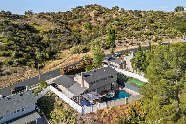 23810 Fambrough, Newhall, CA 91321