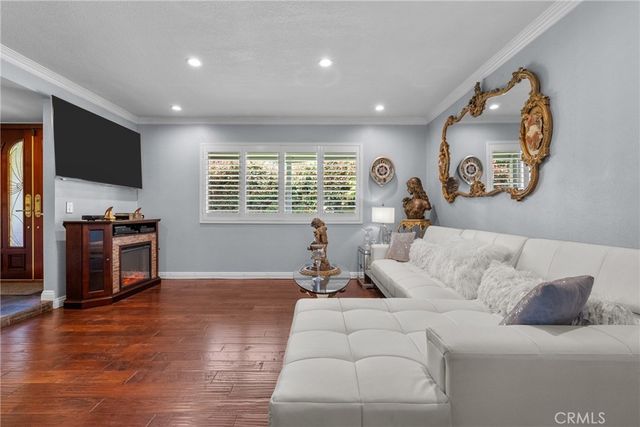 23810 Fambrough, Newhall, CA 91321