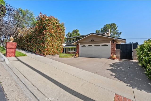 23810 Fambrough, Newhall, CA 91321