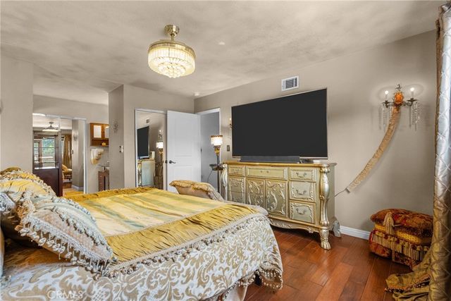 23810 Fambrough, Newhall, CA 91321