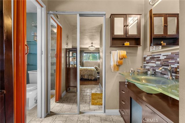 23810 Fambrough, Newhall, CA 91321