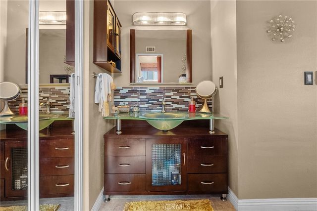 23810 Fambrough, Newhall, CA 91321