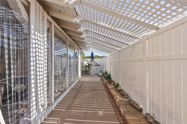 23810 Fambrough, Newhall, CA 91321