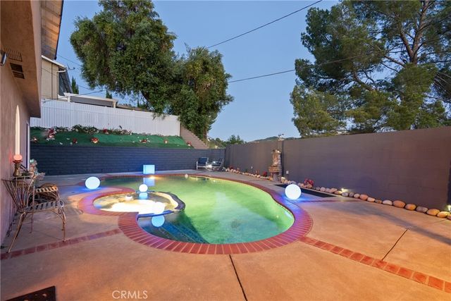 23810 Fambrough, Newhall, CA 91321