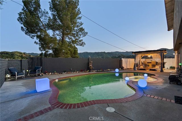 23810 Fambrough, Newhall, CA 91321
