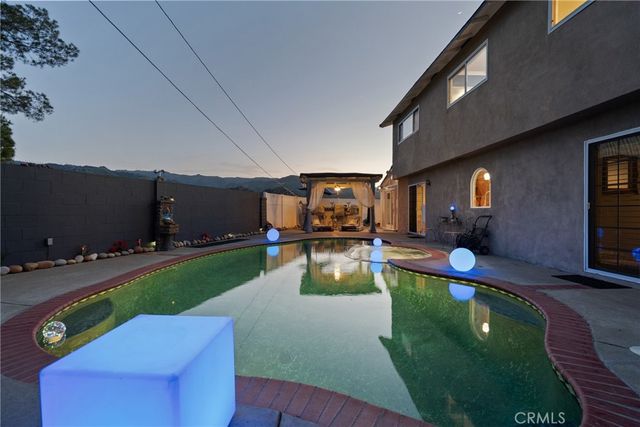 23810 Fambrough, Newhall, CA 91321
