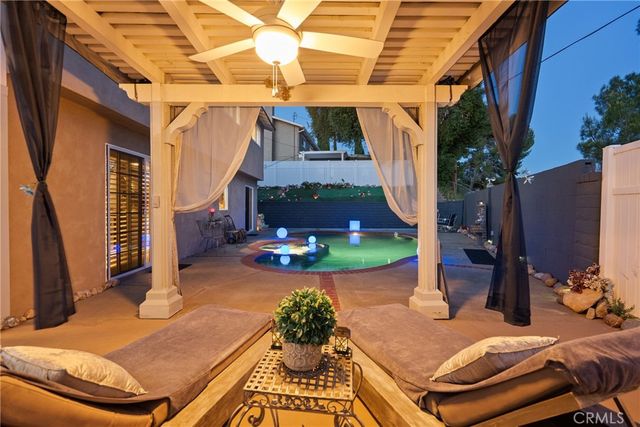 23810 Fambrough, Newhall, CA 91321