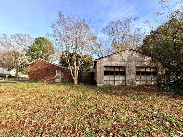 4125 Edinburgh DR, Virginia Beach, VA 23452