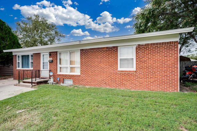 1236 E Galena St, Wichita, KS 67216