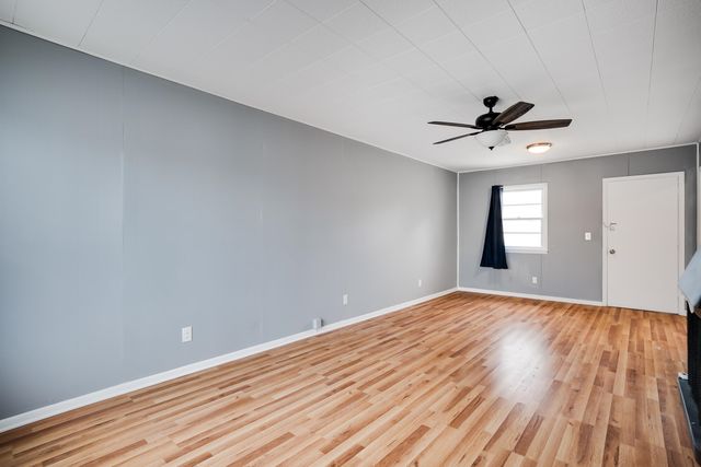 1236 E Galena St, Wichita, KS 67216