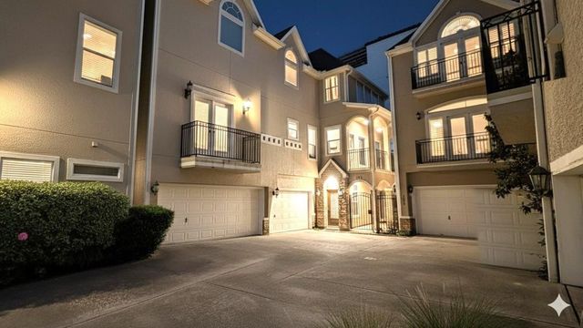 305 Reinerman Street, Houston, TX 77007