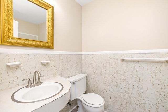 623 Pickwood Drive, Manning, SC 29102