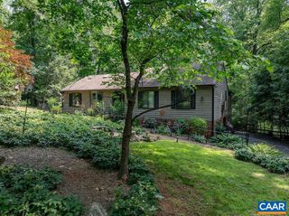 2220 RIDGEWAY LN, Charlottesville, VA 22911