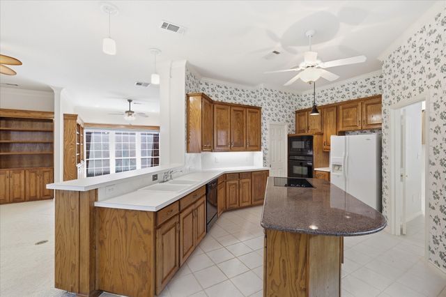 1609 Villa Court, Corinth, TX 76210
