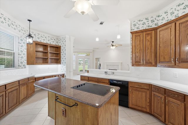 1609 Villa Court, Corinth, TX 76210