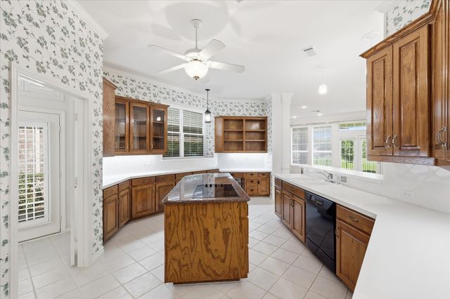 1609 Villa Court, Corinth, TX 76210