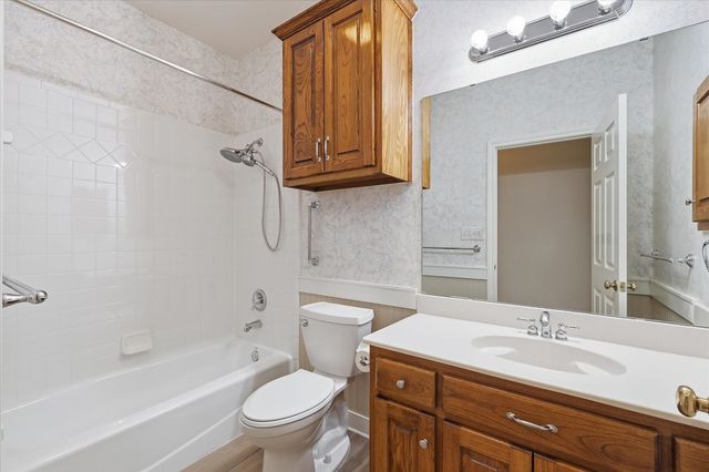1609 Villa Court, Corinth, TX 76210