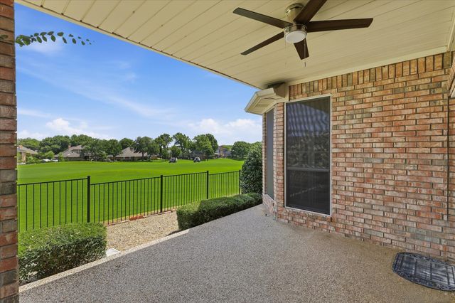 1609 Villa Court, Corinth, TX 76210