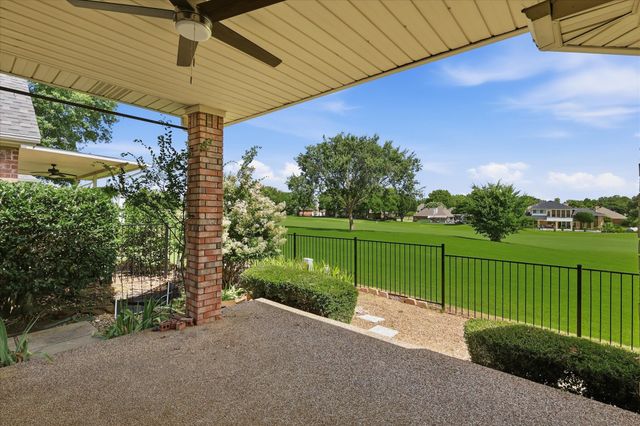 1609 Villa Court, Corinth, TX 76210