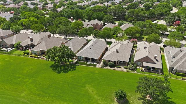 1609 Villa Court, Corinth, TX 76210