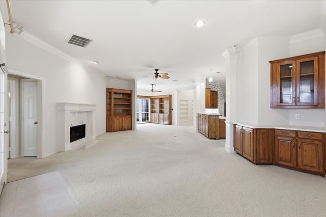 1609 Villa Court, Corinth, TX 76210