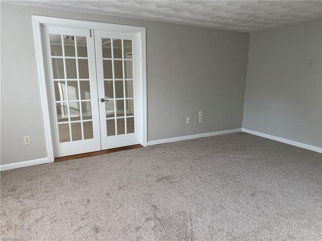 2026 Meadow Lake CT, Norfolk, VA 23518
