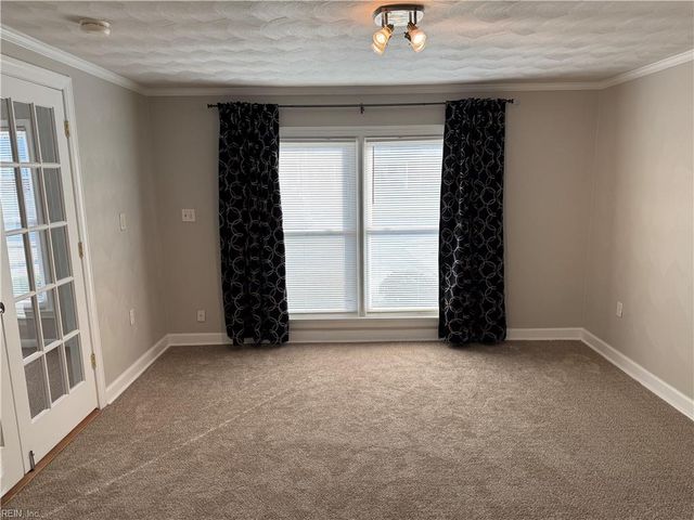 2026 Meadow Lake CT, Norfolk, VA 23518