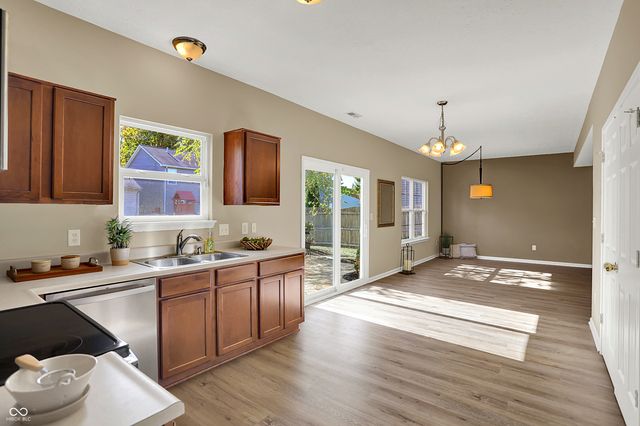 11055 Long Lake Lane, Fishers, IN 46037